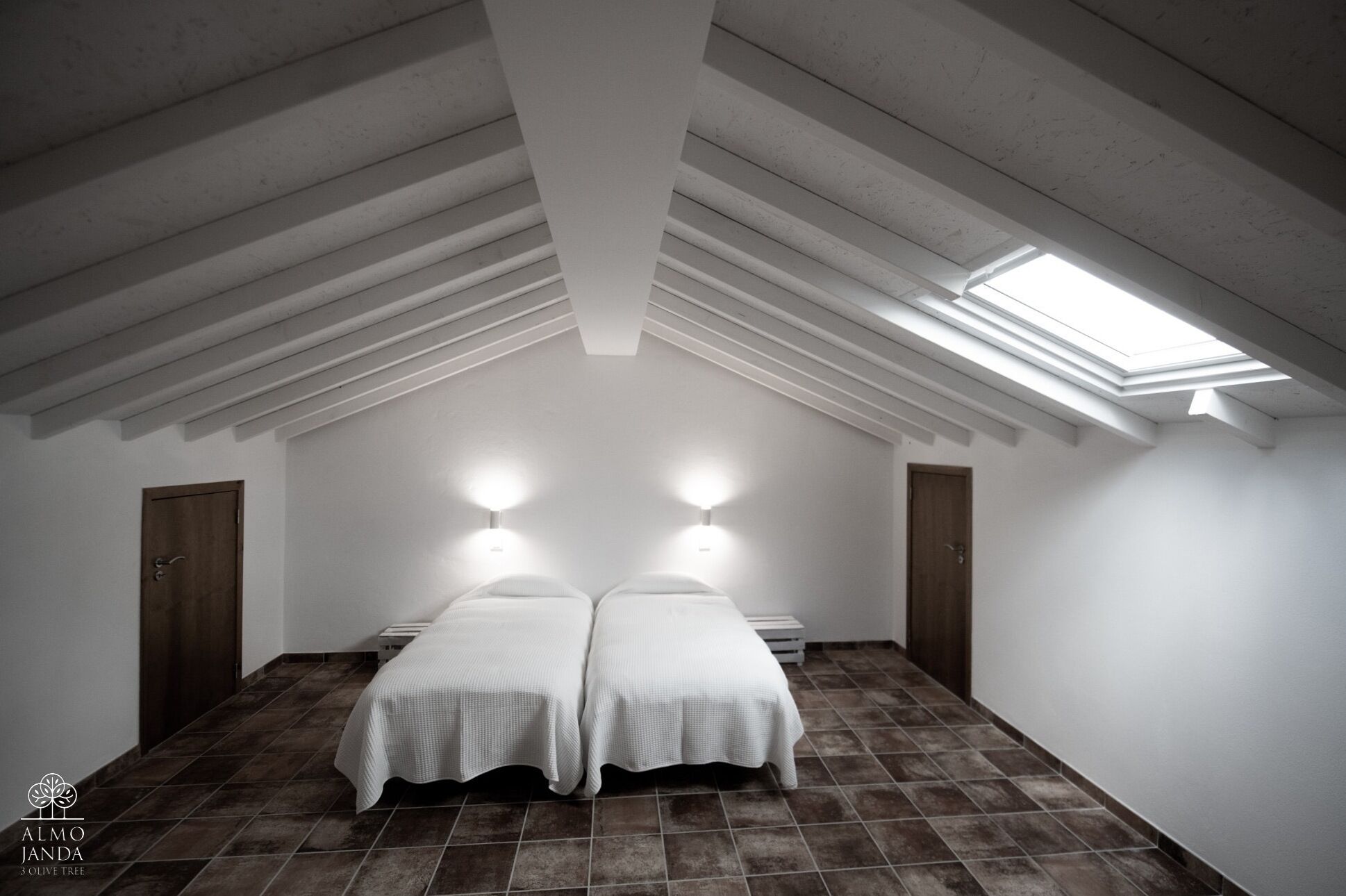 Free WiFi, bed sheets, wheelchair access