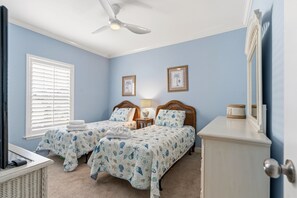 5 Schlafzimmer, Bügeleisen/Bügelbrett, kostenloses WLAN, Bettwäsche