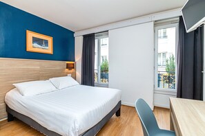 Soundproofing, free WiFi, bed sheets - Hotel Denfert Montparnasse (Paris)