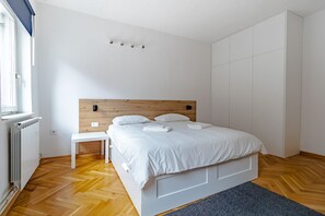 3 camere, Wi-Fi, lenzuola