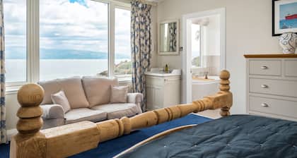 Indulge in serenity: A family friendly destination on the shores of Loch Fyne.