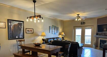 Free Daily Activities - Beautiful Mountain Views - Indoor Pool
