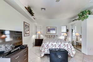 Apartment (0 Bedroom) | Interior - 4 Mi to San Tan Mtn Trails: Arizona Studio! (Queen Creek)