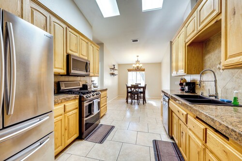 Joshua Tree Area Vacation Rental ~ 12 Mi to Park!