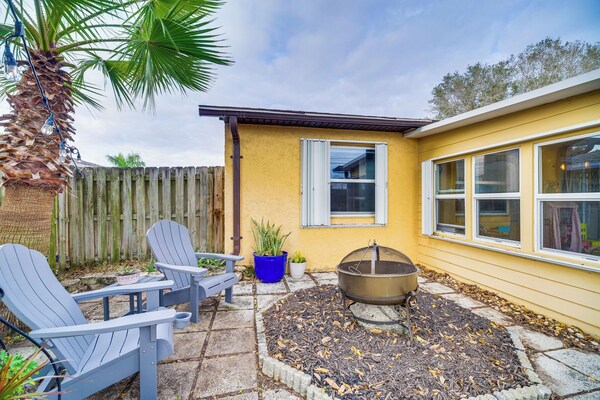 Lovely Merritt Island Home W/ Kayak + Fire Pit! - Cocoa, FL