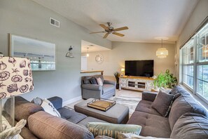 House (2 Bedrooms) | Front of property