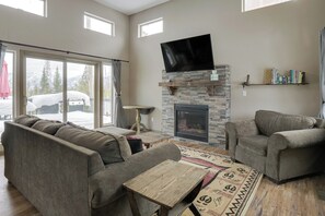 House (2 Bedrooms) | Interior