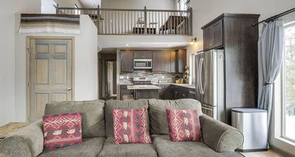 Hike + Ski: Grand Lake Cabin w/ Mtn-view Deck