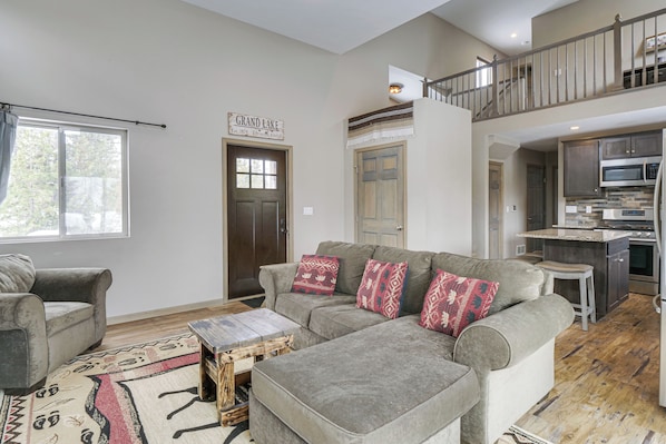 House (2 Bedrooms) | Interior