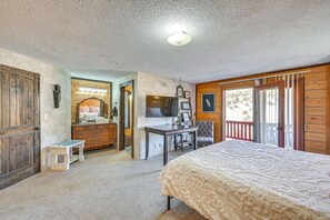 5 bedrooms, iron/ironing board, bed sheets