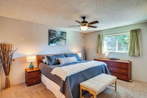 House (2 Bedrooms) | Interior - Pet-friendly Green Valley Home w/ Golf Gear! (Green Valley)