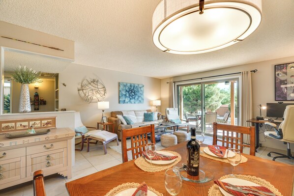 House (2 Bedrooms) | Interior - Pet-friendly Green Valley Home w/ Golf Gear! (Green Valley)