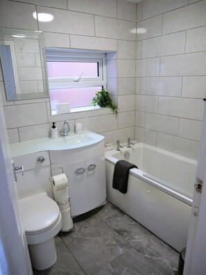 Miljøvenlige toiletartikler, hårtørrer, håndklæder, Sæbe