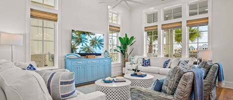 Smart-TV, DVD-Player, Bücher, Videothek