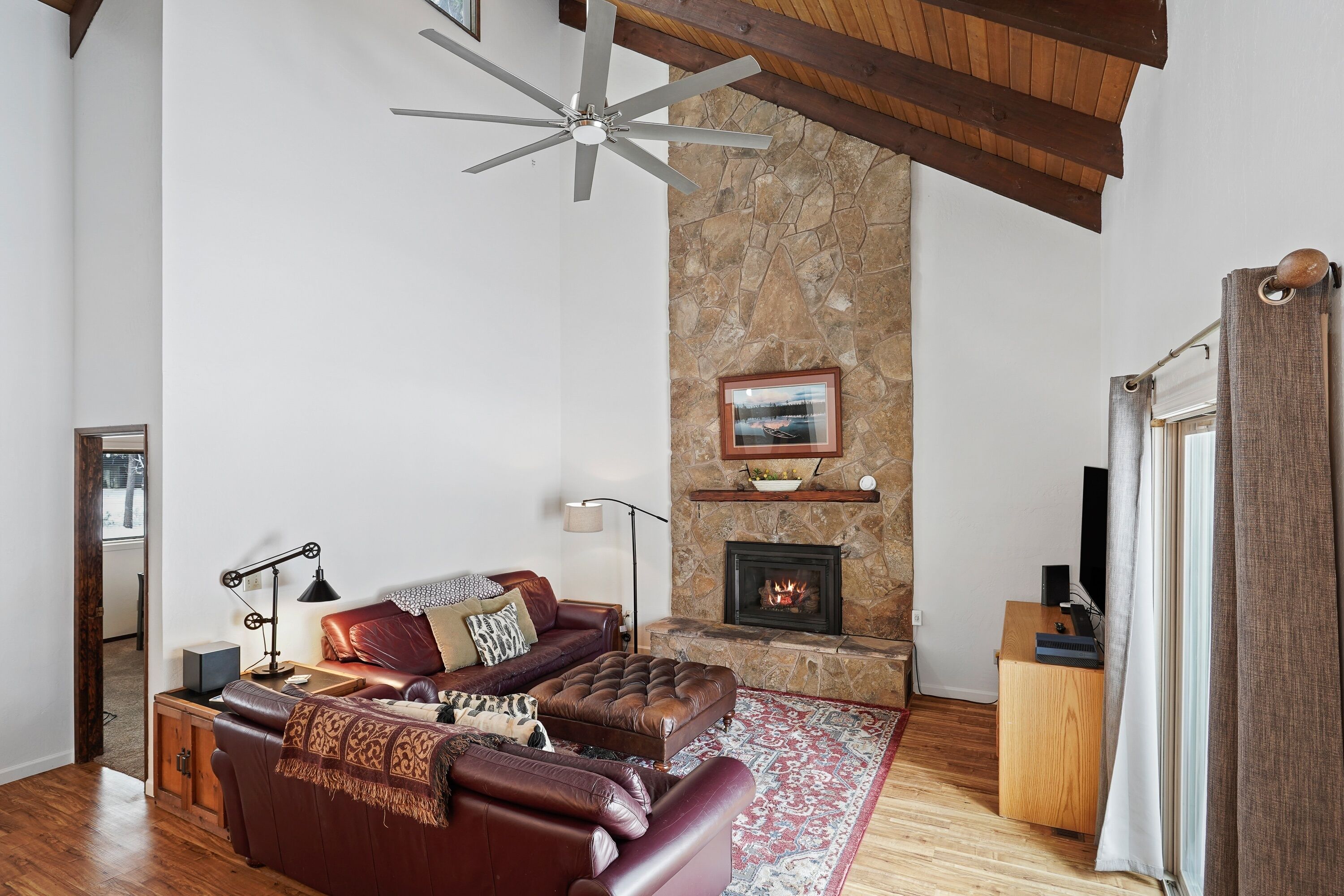 House, 3 Bedrooms | Living area