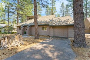 House, 3 Bedrooms | Exterior