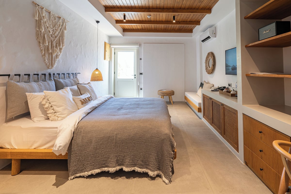 Room 111 - Deluxe Standart Oda | Premium bedding, minibar, in-room safe, desk