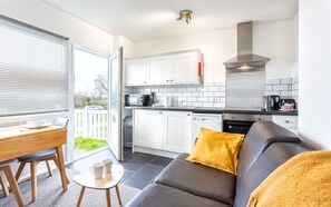 One Bedroom Seaview Apartment | Private kitchen | Fridge, oven, electric kettle, toaster - North Devon Resort (Ilfracombe)