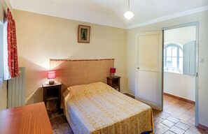 4 habitaciones, wifi y ropa de cama