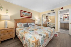 3 bedrooms, iron/ironing board, free WiFi, wheelchair access