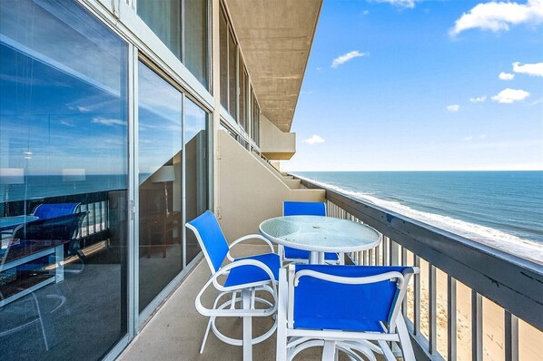 Outdoor dining - Beautiful 2 Bed Oceanfront with Indoor Pool! (Ocean City)