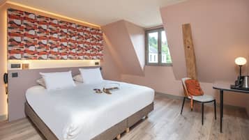 Coffres-forts dans les chambres, bureau, rideaux occultants