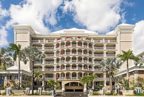 Exterior - Beachcomber 27 by Grand Cayman Villas (7 Mile Beach)