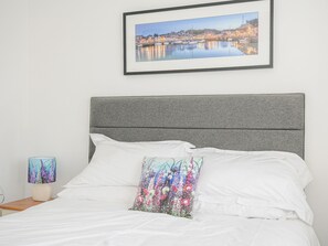 1 bedroom, individually decorated, individually furnished, free WiFi - Manor Cottage Barn (Callington)