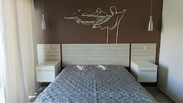 1 bedroom, WiFi, bed sheets