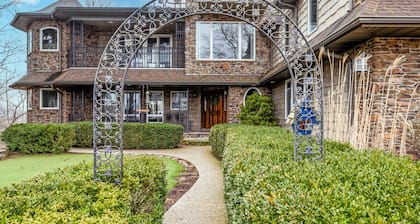 New Buffalo Private Pool, Lake Access & So Much More