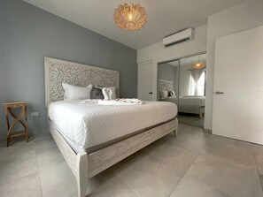 1 bedroom, free WiFi, bed sheets - Luxurious 1-bedroom condo located on the beautiful resort at Gold Coast. (Noord)