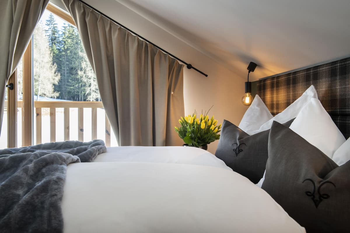 3 chambres, articles gratuits dans le mini-bar, chambres insonorisées