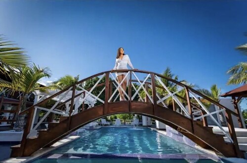 Imagínate en Esta Preciosa Villa con Piscina Privada