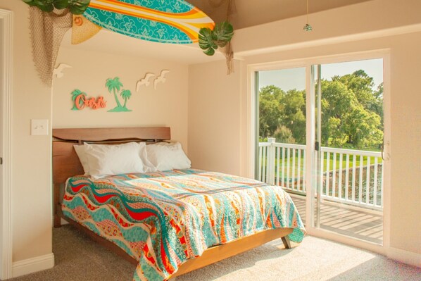 3 bedrooms, iron/ironing board, travel crib, free WiFi