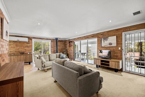 Winnmic - 11 Home St Hat Head: 3  BR, 2  BA House in Hat Head, Sleeps 6