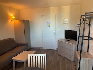 TV