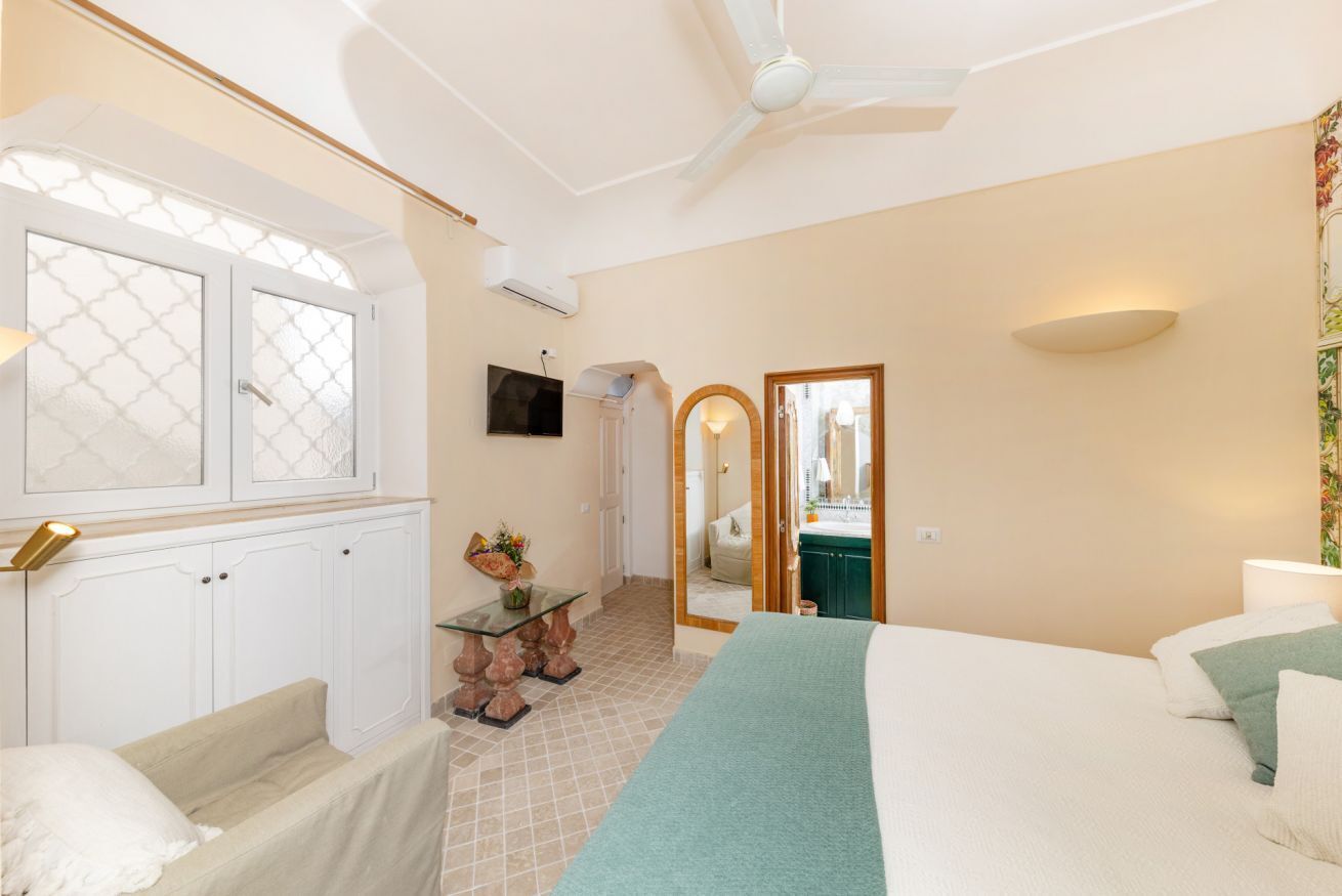 1 soverom, strykejern/-brett, wi-fi (inkludert) og sengetøy