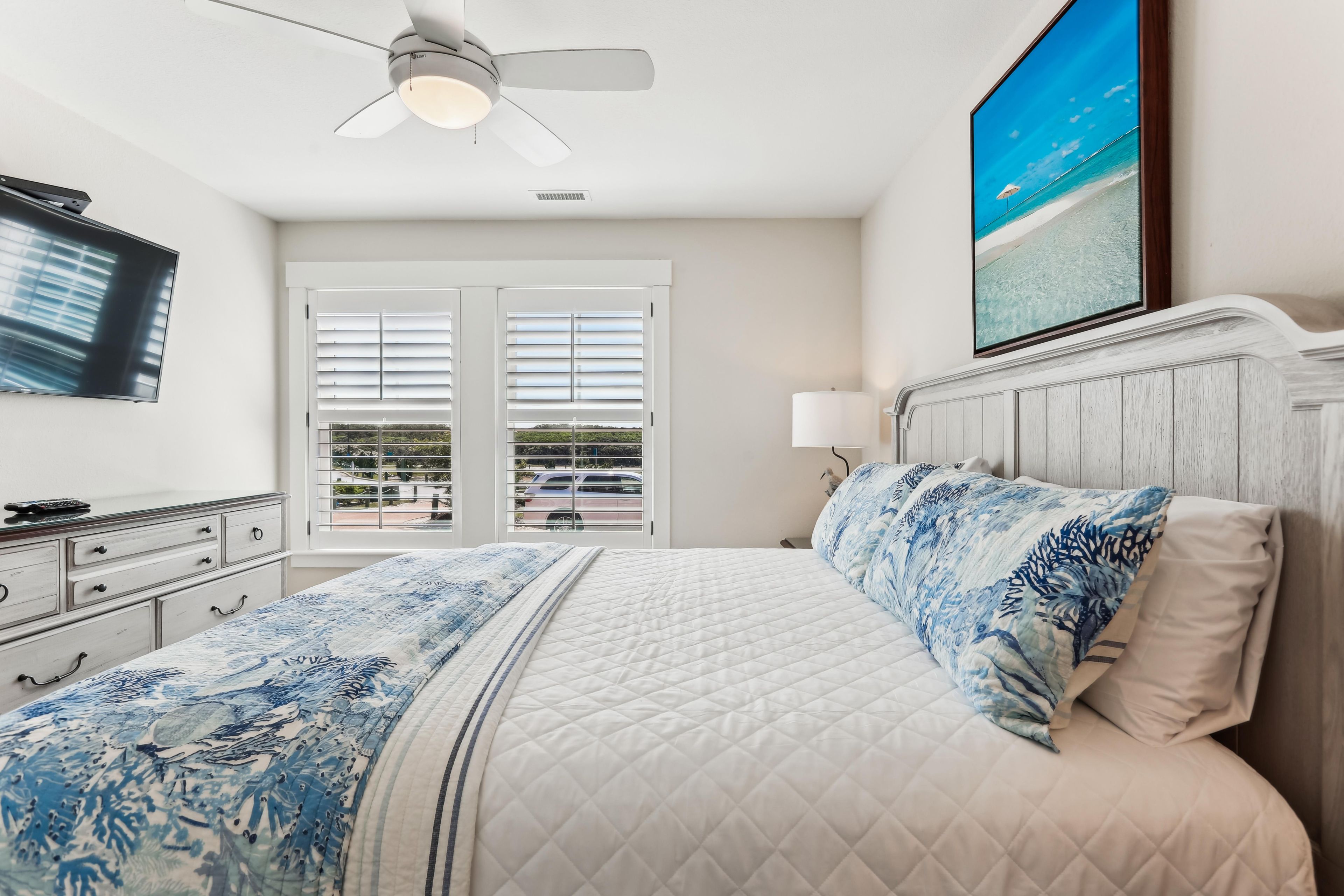 16 bedrooms, WiFi (free), bed sheets