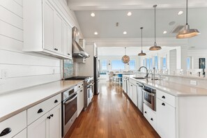 Fridge, microwave, oven, stovetop - Knot Home -- 16BR OF in Corolla with Pool, Elevator, Theater, Game Room and More! (Corolla)