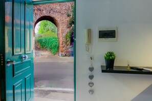 Interior - VivimiHome - Apt a pochi passi dalla metro,con ingresso privato (Roma)