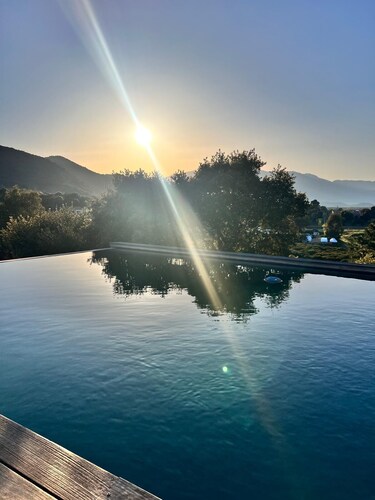 Villa Porra, 8 personnes, Piscine à débordement 