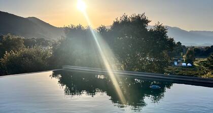 Villa Porra, 8 personnes, Piscine à débordement