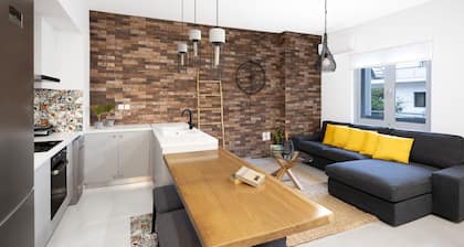Andos Cozy & Luxury Upgraded Apartments