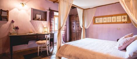 6 室のベッドルーム、アイロン / アイロン台、WiFi、ベッドシーツ