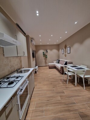 Standard Apartment | Travel crib, free WiFi, bed sheets - PICCOLE DONNE (Naples)
