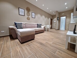 Standard Apartment | Travel crib, free WiFi, bed sheets