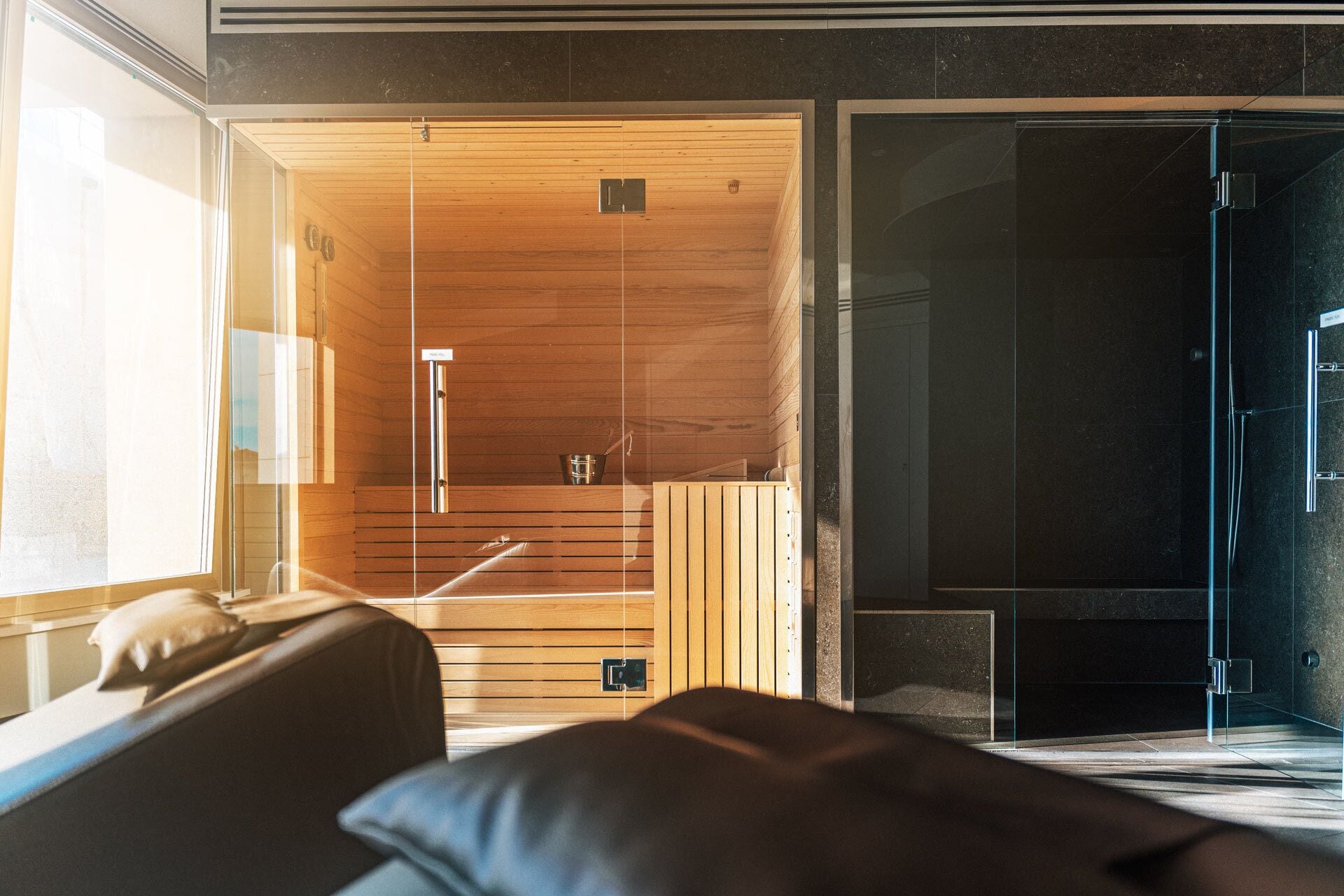 桑拿、热水浴缸、湿蒸房