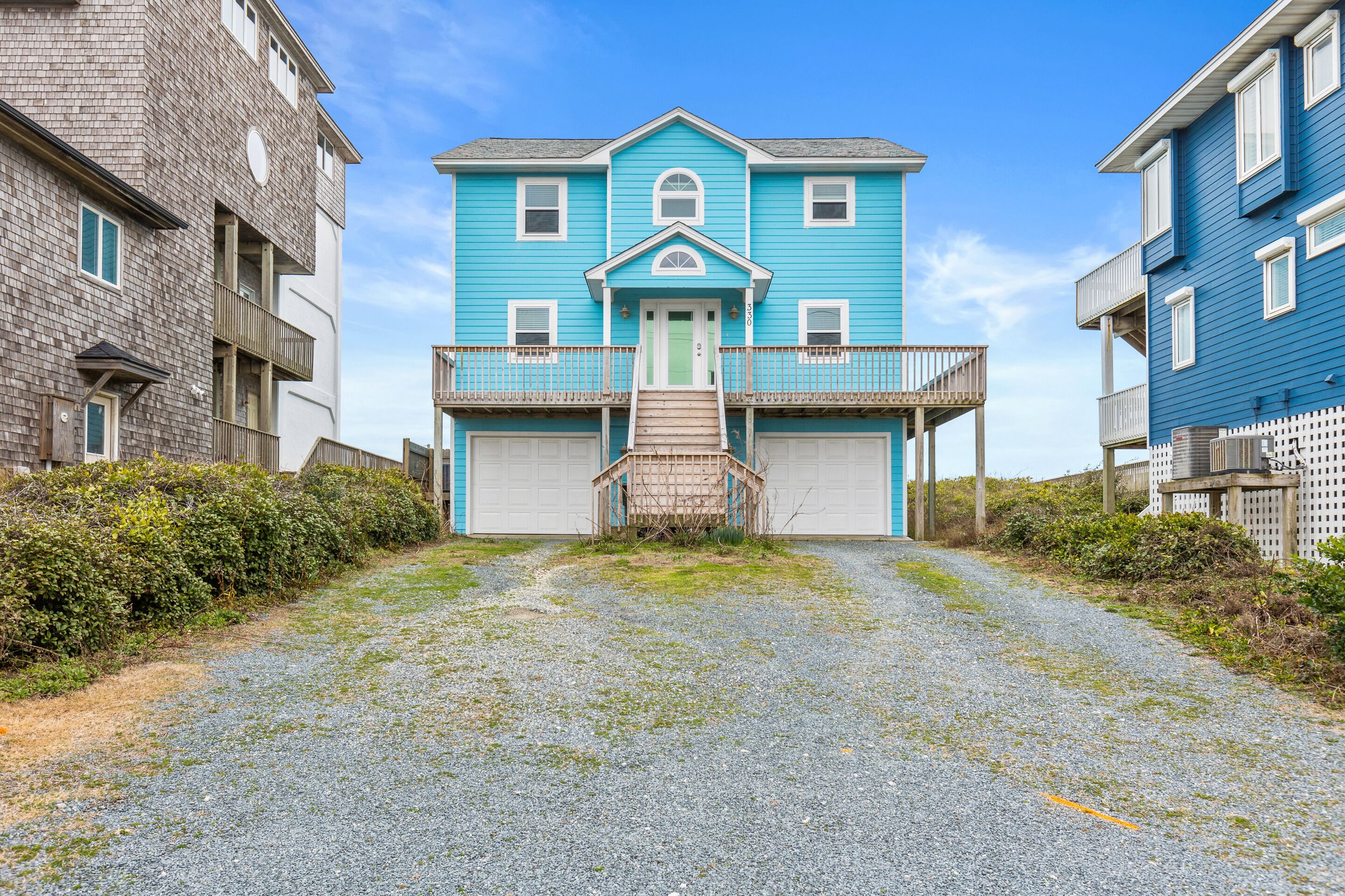 Renegade | Oceanfront + Room for the Whole Family!