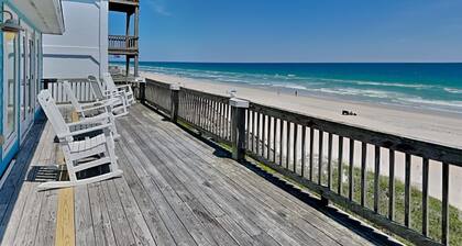 Renegade | Oceanfront + Room for the Whole Family!