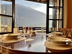 Dining - La Dimora del Tasso - Vista Montagne con Giardino e Posto Auto Privato (Carlazzo)